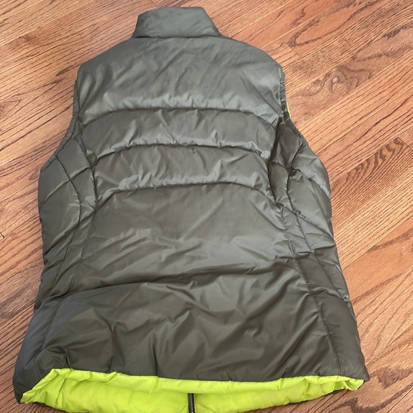 Nike vest - Picture 3 of 5